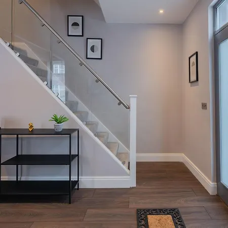 Stunning 3 Bd House-Tottenham Hotspur Stadium-Parking And Wifi Free London Exterior photo