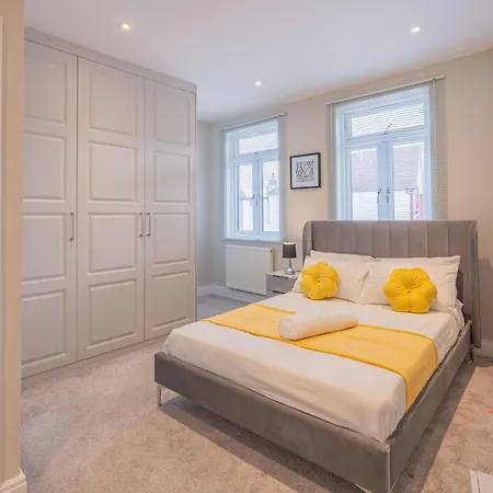Stunning 3 Bd House-Tottenham Hotspur Stadium-Parking And Wifi Free London Exterior photo